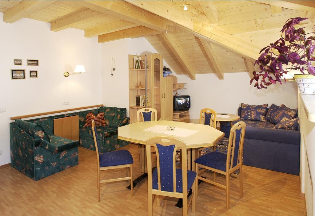 Appartements Tlusel オルティゼーイ 部屋 写真