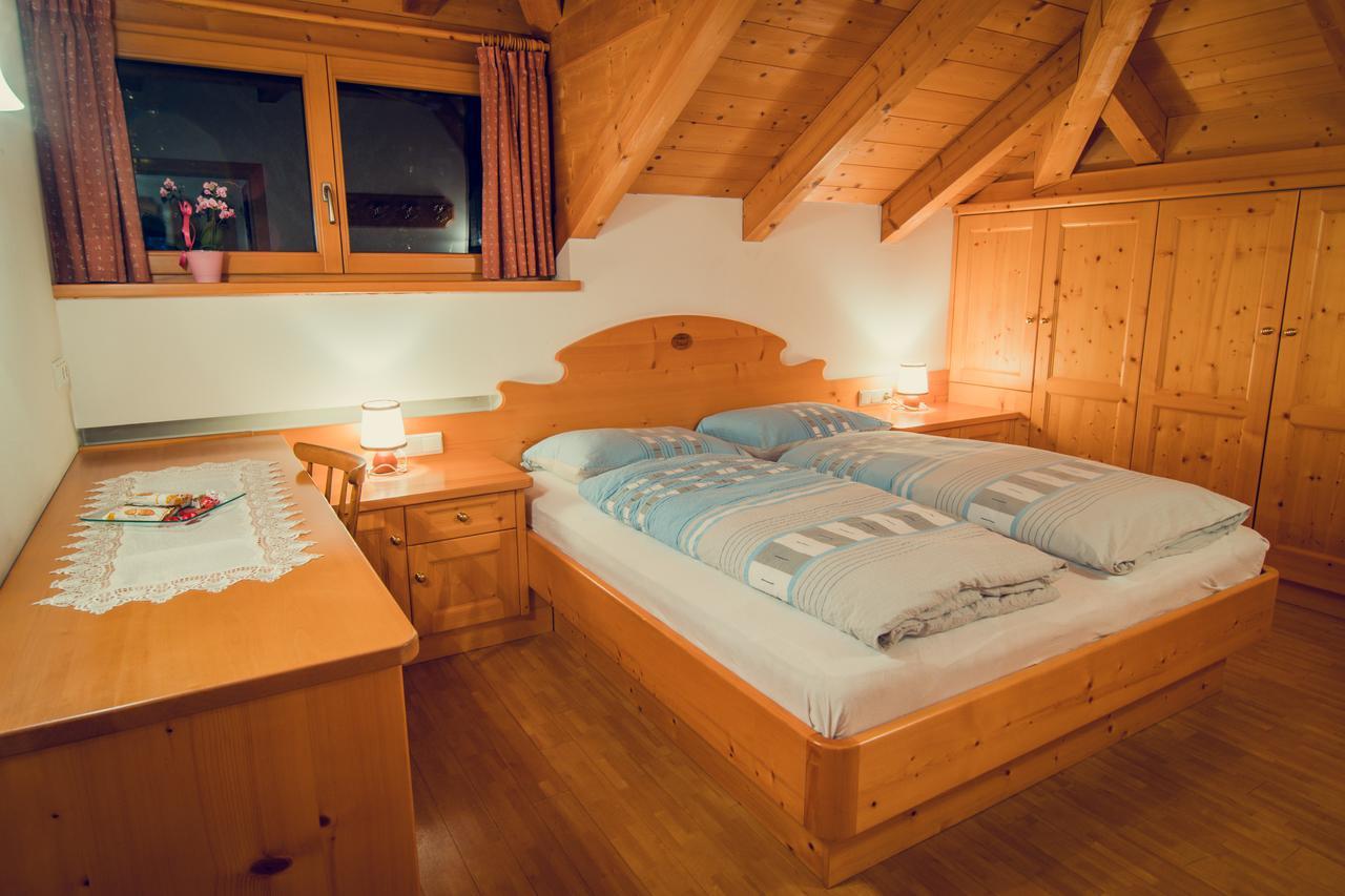 Appartements Tlusel オルティゼーイ エクステリア 写真